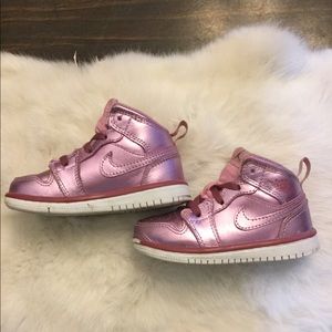 Metallic pink Jordan 1 mid